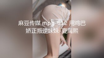 腰细胸大黑衣长腿妹子，穿丁字裤透视装特写口交，抬腿舔逼侧多种姿势换着来