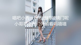 颜值区极品美女下播前给大家小秀一波，镜头拿到下面没穿内裤，掰开极品粉穴特写，掏出白嫩美乳揉捏真粉嫩