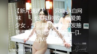 狼哥雇佣黑人留学生酒店嫖妓偷拍2000块约的身材苗条年轻卖淫女干一半不让干了小黑把狼哥招呼来了干完才让走