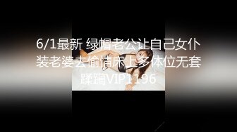 【新速片遞】商场女厕连续两次拍到同一个美女阴毛刮的很干净的小肥鲍